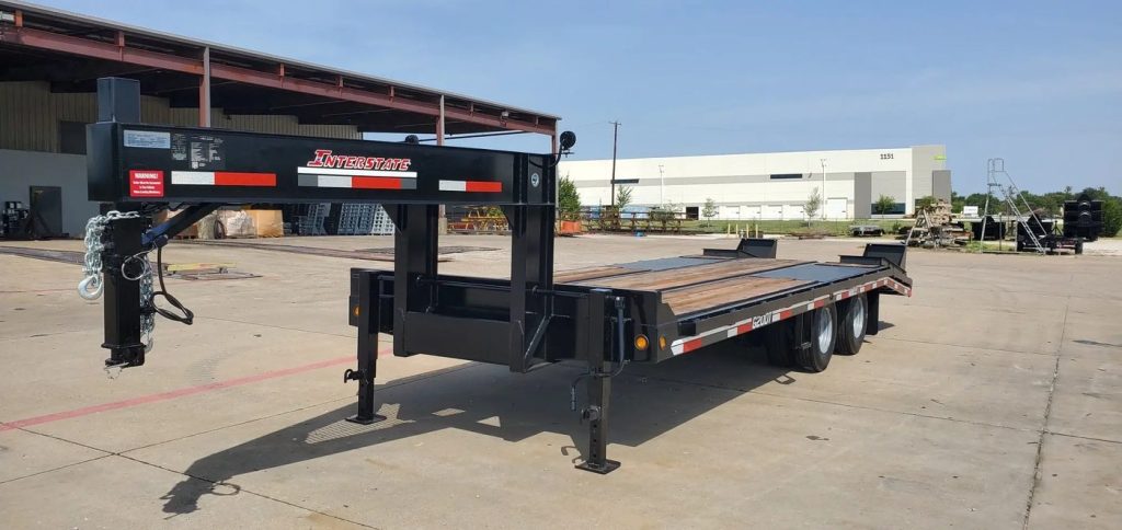 Interstate G20DT gooseneck trailer