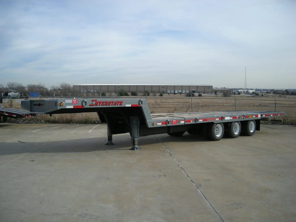 Interstate G60TDL gooseneck trailer