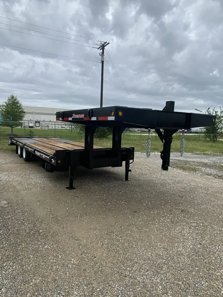 Interstate gooseneck trailer